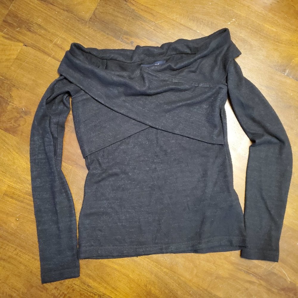 Abercrombie & fitch off the shoulder top